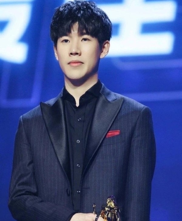 JDG 3-0 BLG：Xun连抢两条大龙难挽颓势 JDG零封BLG挺进胜者组决赛