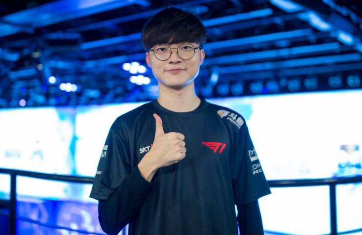 兄弟冠军凯莎以五杀强势回归， Hope ，天妃，金克丝失败， Top Esports 夺回一城