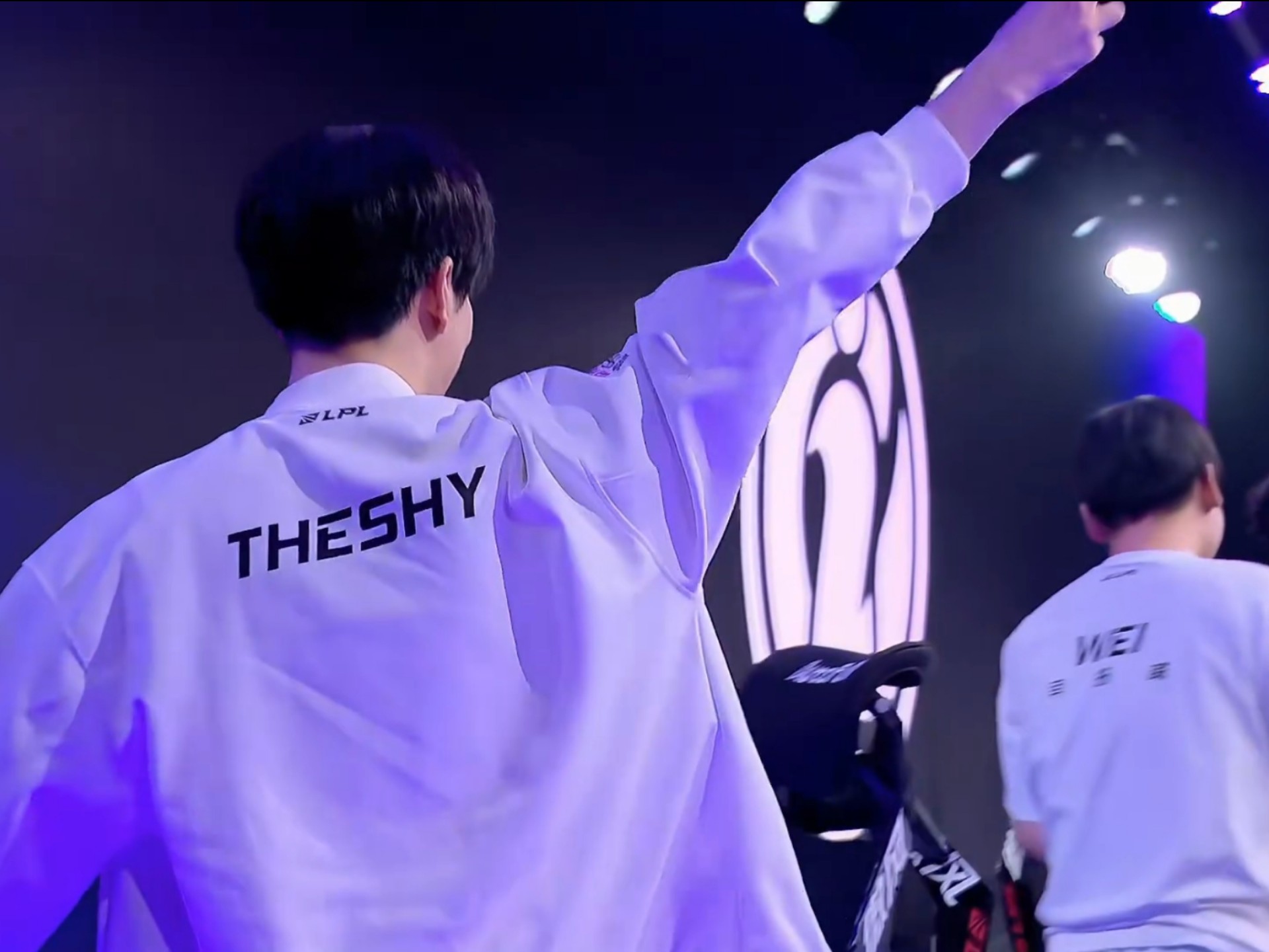 英文流采访Zdz：赢下RNG有点意料之外，因为我们觉得他们挺强的